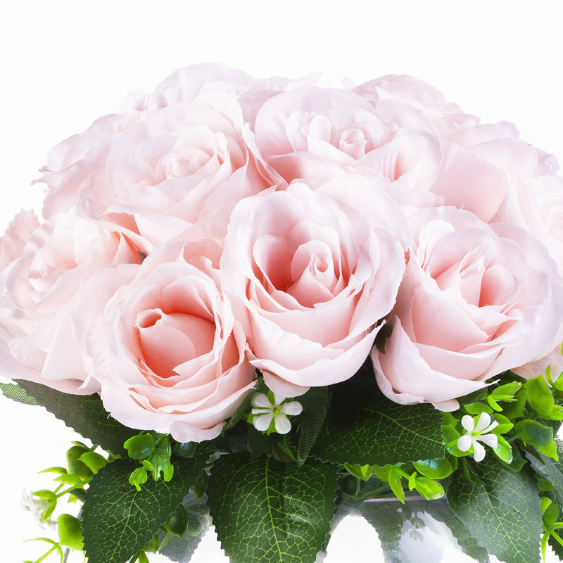 Arrangement floral de roes artificielles, Rose