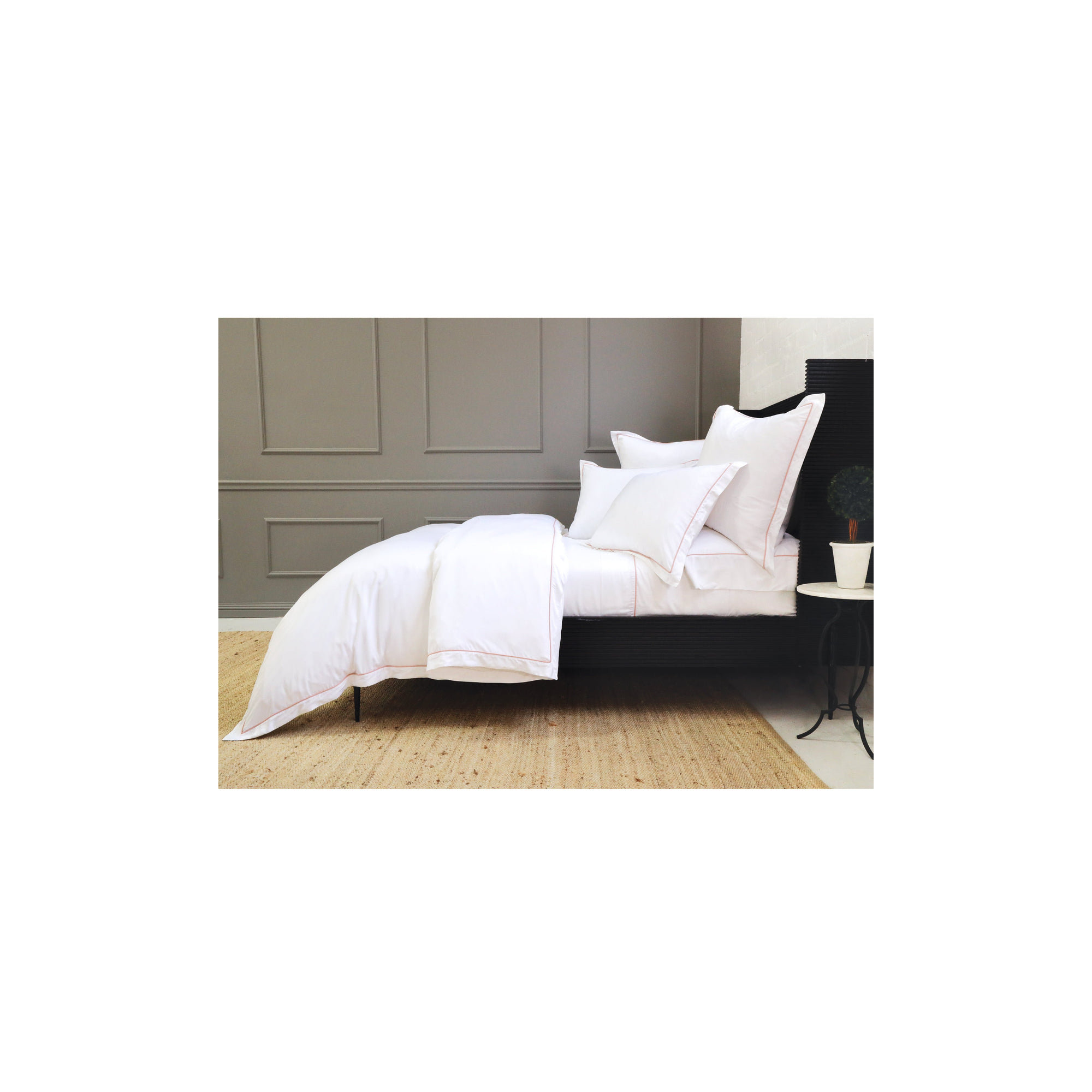 Sheena Rayon From Bamboo Duvet Cover Set, White/Pink, Queen Duvet Cover + 2 Standard Shams