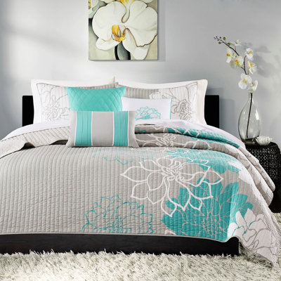 6 Piece Cotton Quilt With Throw Pillows, , Full/Queen, Printed Floral, Transform Your Bedroom Into A Dreamy Place Full/Queen Bedding , Cotton, Floral Design, Provide Comfortable Sleep Experience