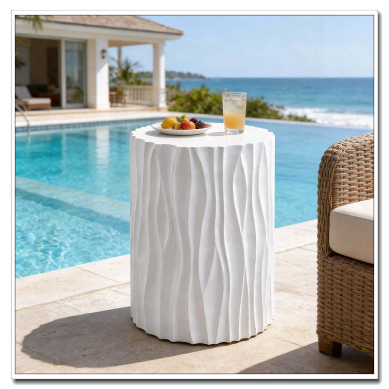 Table d'appoint d'extérieur blanc moderne avec motif cannelé ondulé