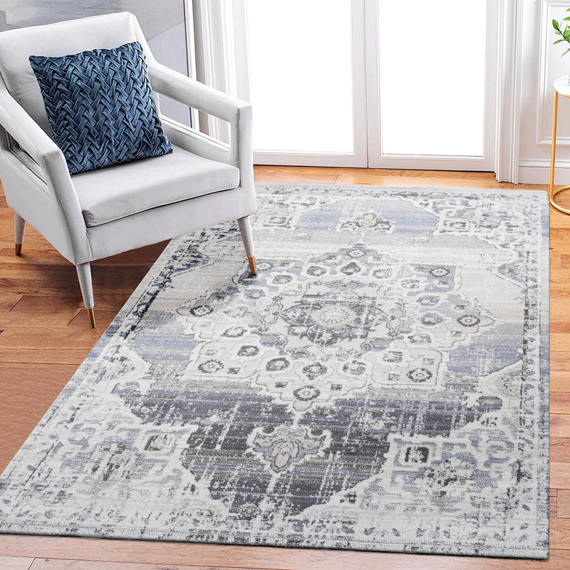 Tapis crème / bleu / médaillon, Rectangle 6 pi 7 po x 7 pi 9 po