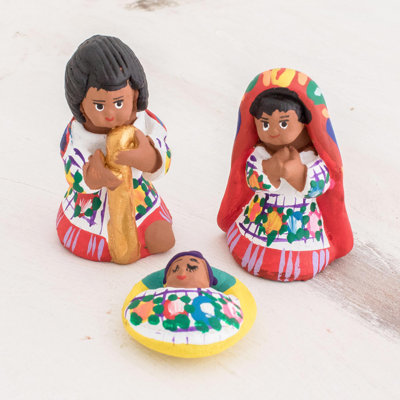 Figurines & Sculptures