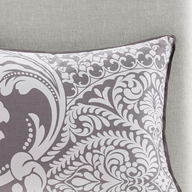 Transitional Bedroom With Contrasted Design And Button Closure Full/queen Printed Solid Color Reverse Charming Accents