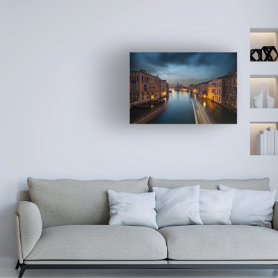 Modern & Contemporary