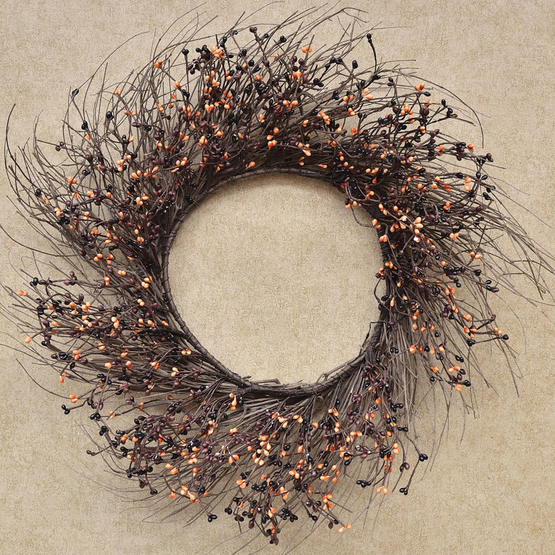 Couronne d'automne à pépins et vignes, H 22 po x l 22 po x P 4 po, Noir / rouille / crème