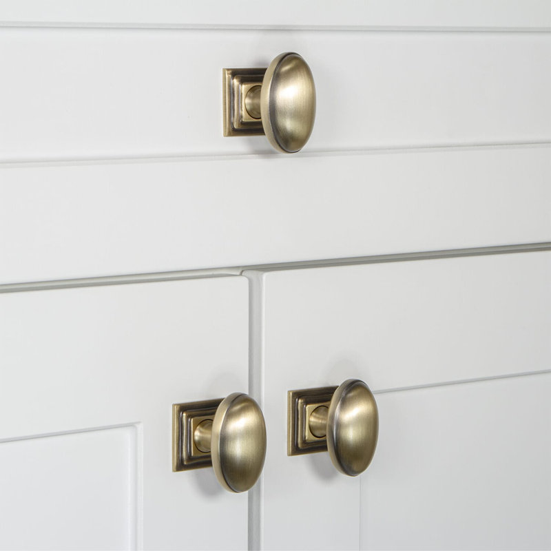 Eden Prairie Oval Knob, Vintage Brass
