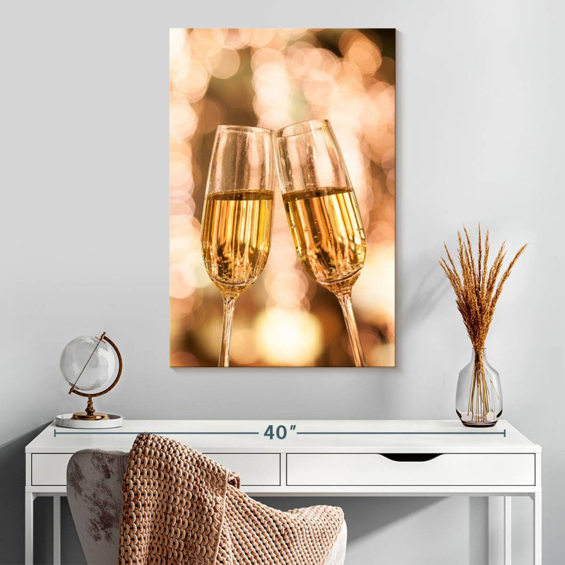 Yarlin Champagne Cheers, H 30 po x l 20 po