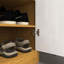 Range-chaussures, range-chaussures 4 niveaux avec 1 tiroir, range-chaussures autoportant en bois avec 2 portes blanches et tablettes réglables pour le vestibule