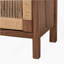 Table de chevet en bois avec porte