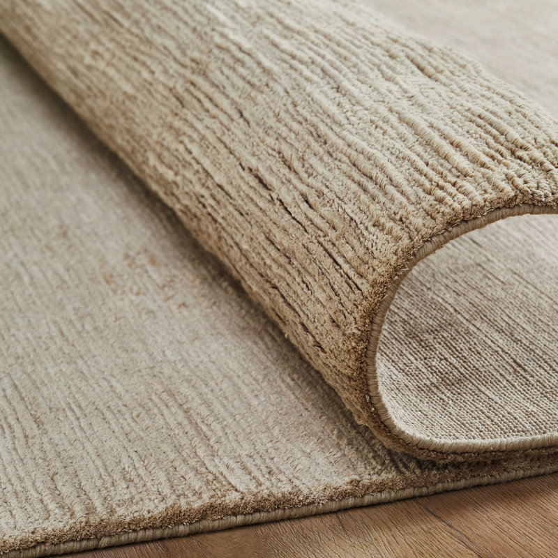 Tapis en soie naturelle tissée à la main Lumiere Driftwood, Tan, Rectangle 3'6" x 5'6"