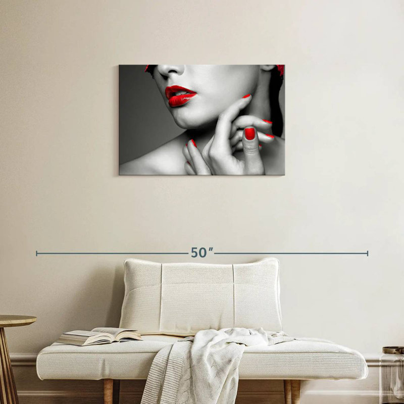 Pop rouge avec les yeux bandés, H 20 po x l 30 po