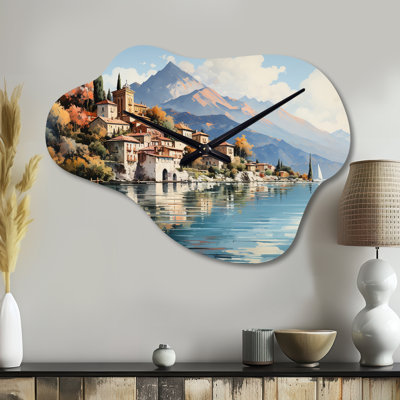 Horloge asymétrique en métal Italie, Italie