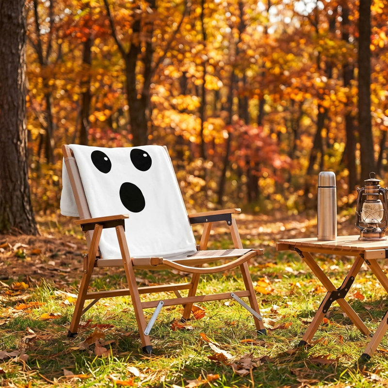 Joli jeté en forme de fantôme en flanelle douce pour un canapé-lit