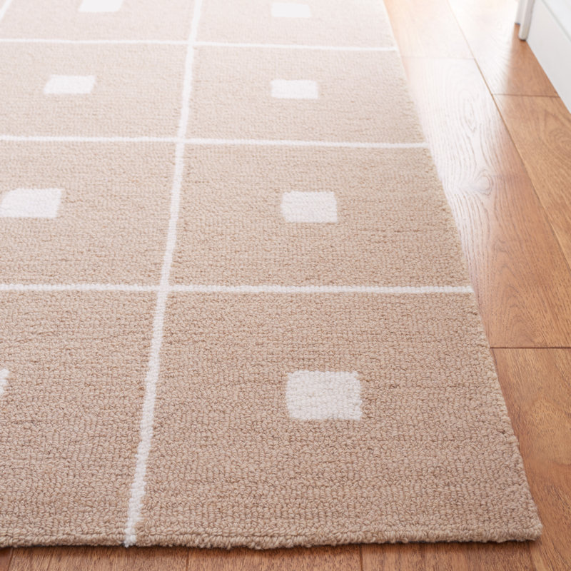 Beige and Ivory Geometric Wool Tufted Rug, 5' x 8'