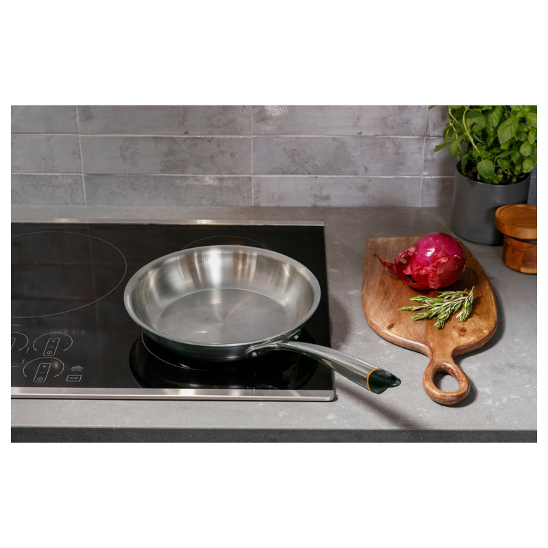 36" Induction Cooktop with 5 Elements, Black/Stainless Steel