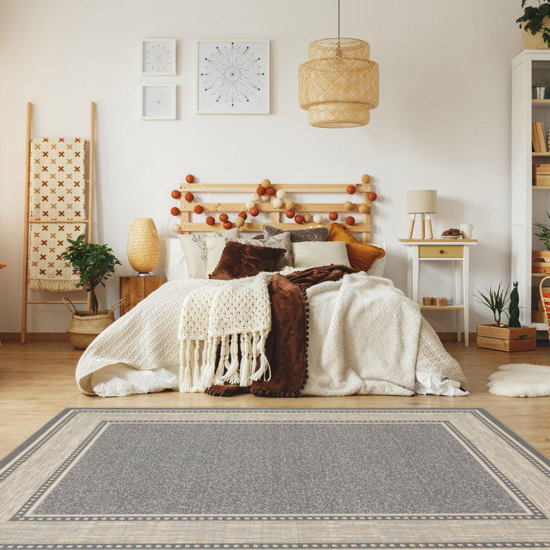 Light Gray Synthetic Non-Slip Rectangular Area Rug 5 x 7 ft