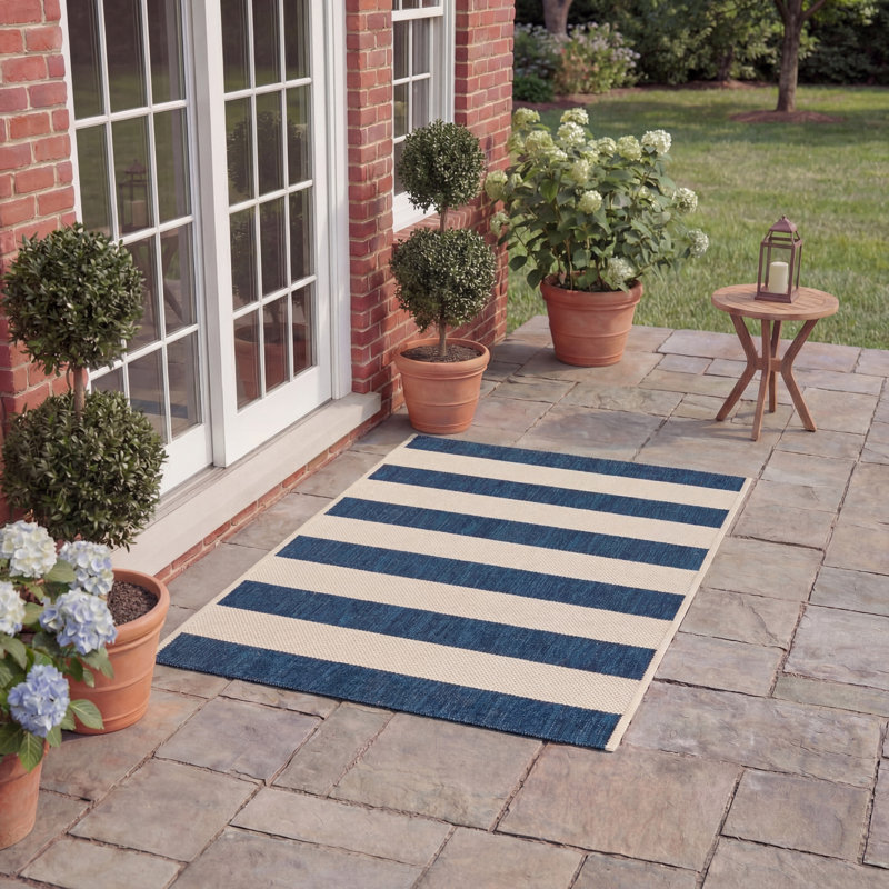 Tapis d'intérieur / extérieur à rayures Omarion Performance, Rectangle 2 pi x 3 pi 7 po