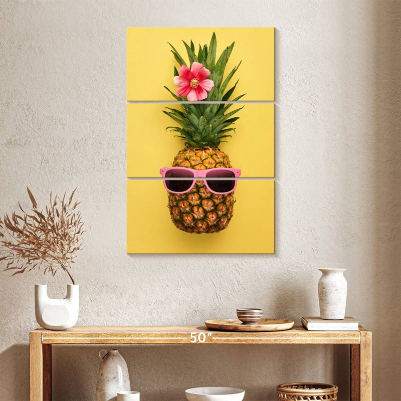 Yarlin Summer Fashion Pineapple, 38" H x 24" W