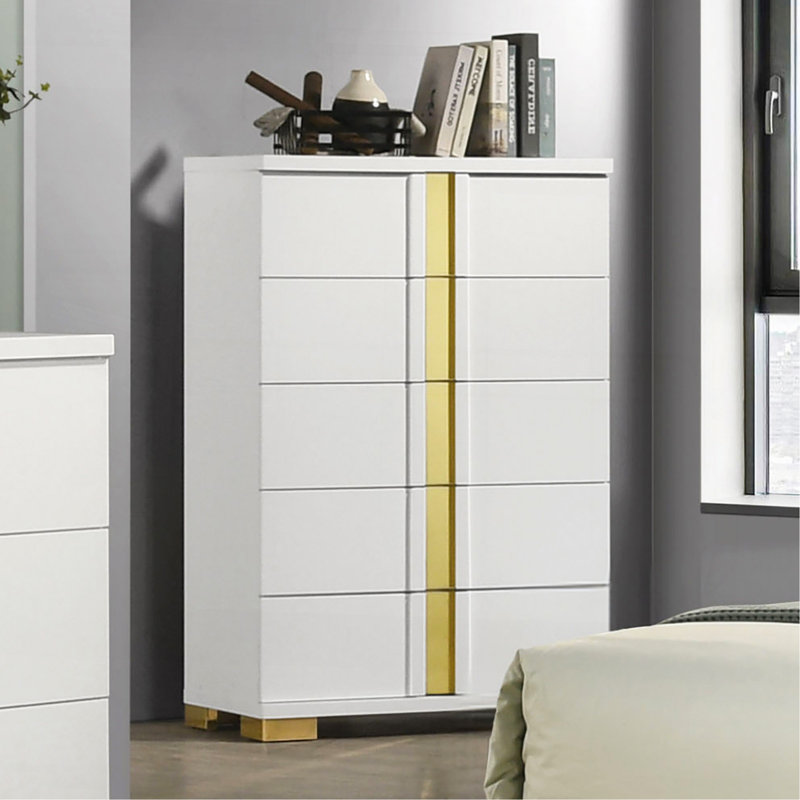 Commode 1 pièce de style contemporain avec pattes de support en métal de conception moderne, étui anti-poussière doré, glissières à roulement à billes, finition blanche et dorée