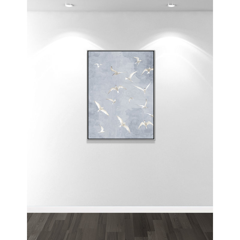 «Flight Flight», impression grise par Kimberly Allen, L 31,5 po x H 41,5 po, Flottant argenté
