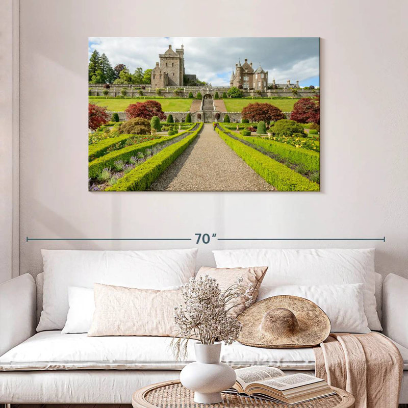Jardins du château de Drummond, H 30 po x l 45 po