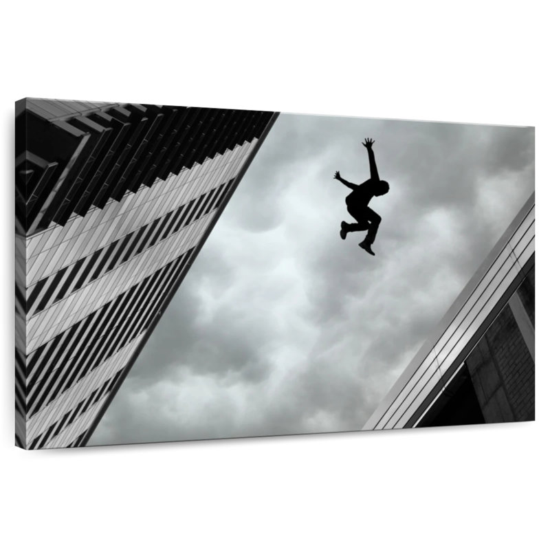 Extreme building jump Sireci, H 8 po x l 12 po