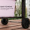 Barbecue au charbon pour pique-nique, patio, avec hauteur réglable, tablettes pliantes, thermomètre, ouvre-bouteille et roues, support de rangement noir pour barbecue, roues arrière