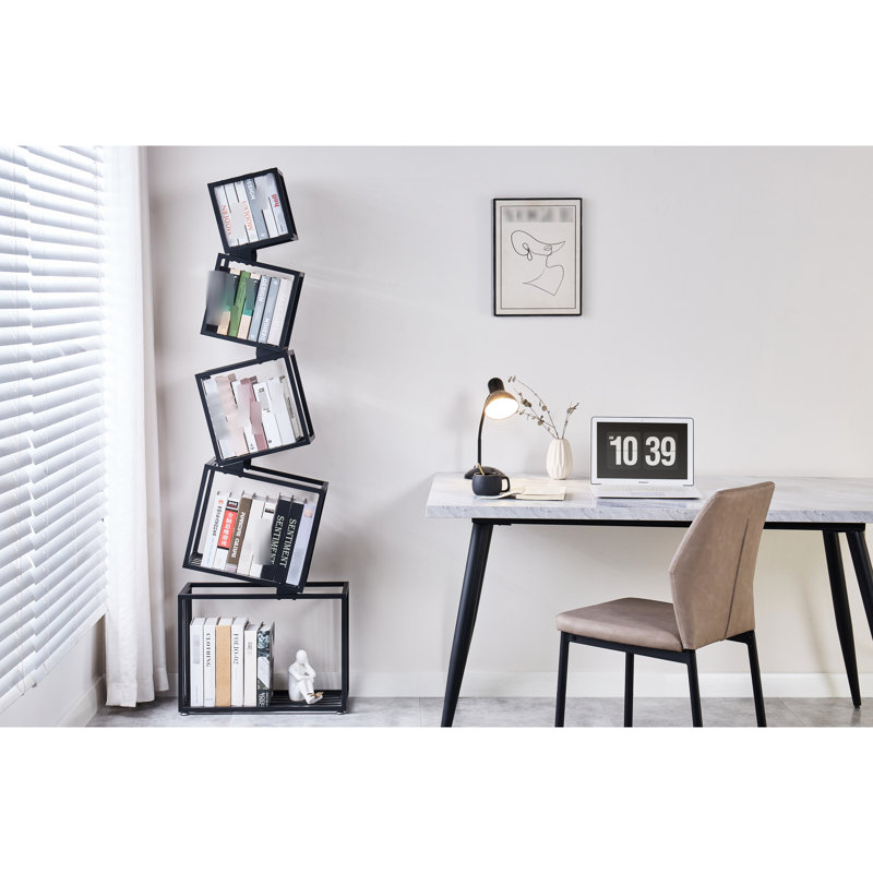 Bibliothèque géométrique à 5 niveaux en métal, noir, rangement moderne pour le salon, la chambre à coucher, le bureau, le coin, taille compacte, bibliothèque suffisante, peu encombrant