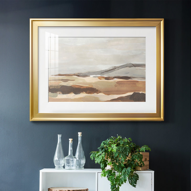 Dusky Mountain I, reproduction d'art encadrée, Or, H 19 po x l 27 po x P 1,5 po