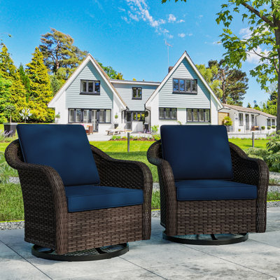 Swivel Patio Chairs With Cushions （Set of 2）