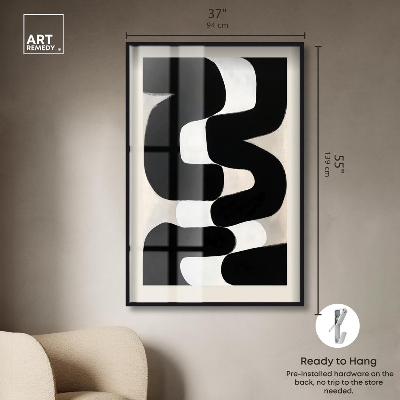 «The Buckle II», impression d'art minimaliste noir par Art Remedy, H 55 po x l 37 po, Noir