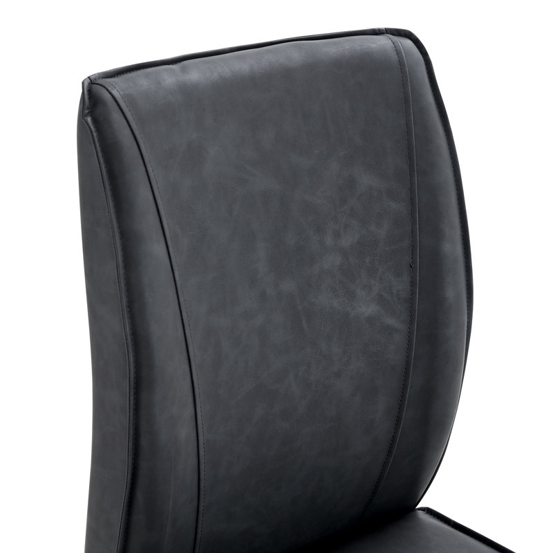 Ensemble de table et de chaises. Petite table ronde stable en forme de verre - 31,9 po x 31,9 po avec 4 chaises en polyuréthane foncé doux et confortable avec un pied en métal argenté arqué. Créez votre espace exclusif de luxe discret.