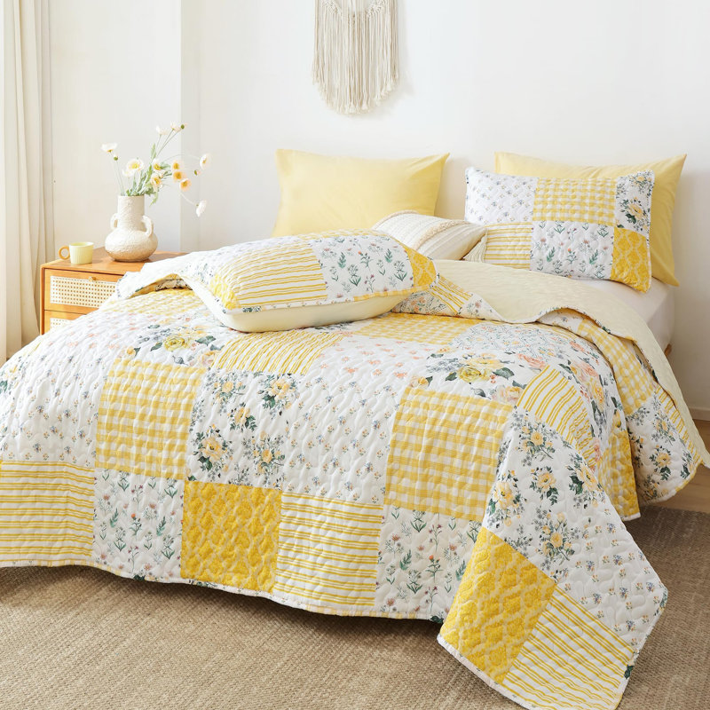 3-Pieces Floral Quilt Set, Vibrant Printed Quilt Bedding with 2 Pillowcases, Queen Quilt + 2 Standard Pillowcases