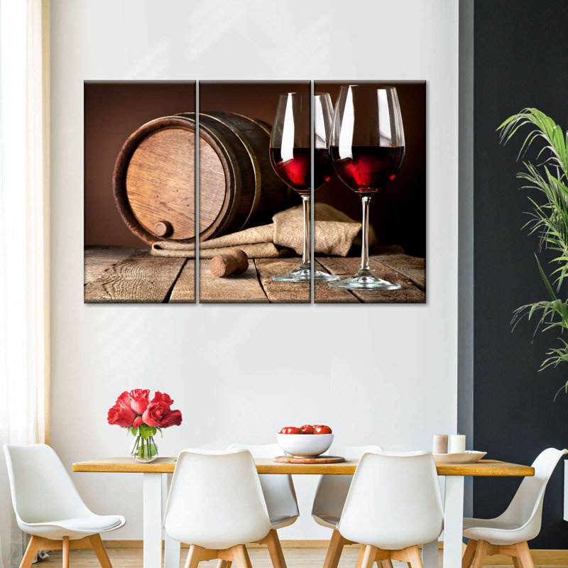 3 verres à vin rétro, H 28 po x l 45 po x P 1,25 po