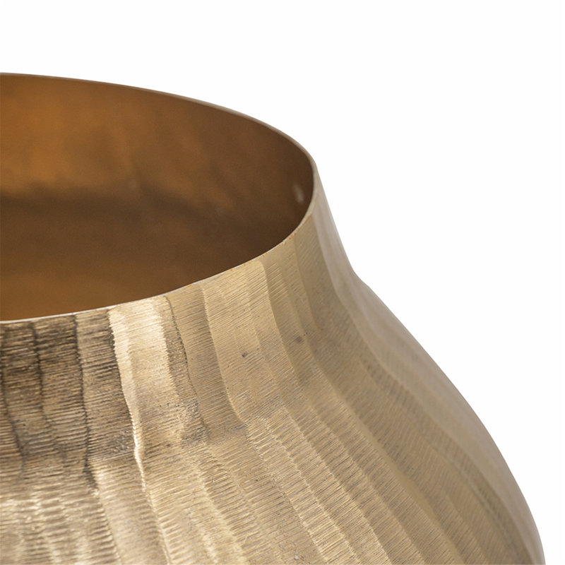 Élégant vase à fleurs ciselé en aluminium doré, parfait pour un décor moderne et traditionnel, 13,5 x 13,5 x 11,5 pouces