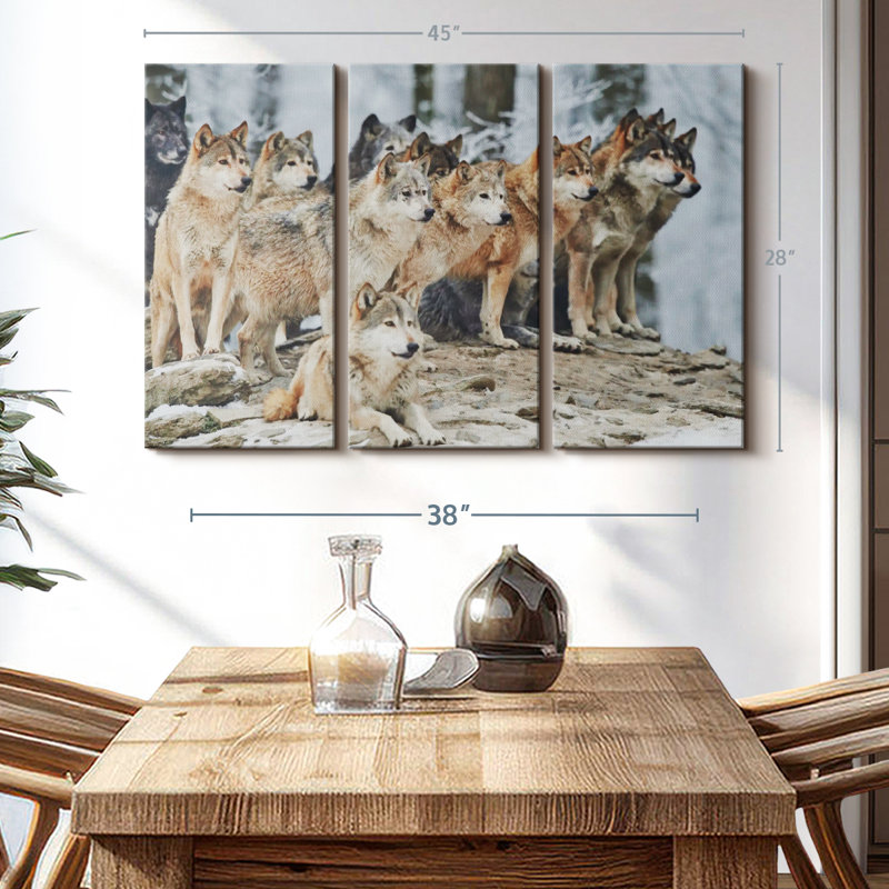 «Wild Wolf Pack», 3 pièces sur toile, H 28 po x l 45 po x P 1,25 po