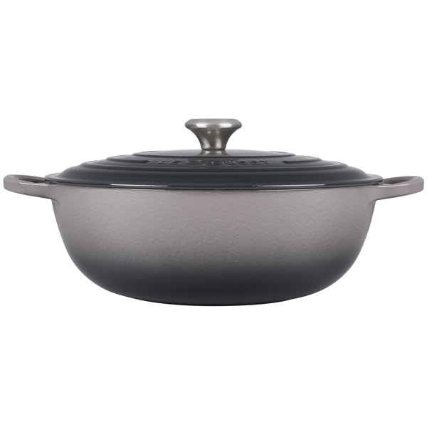 https://assets.wfcdn.com/im/77265134/resize-h600-w600%5Ecompr-r85/2356/235663514/Le+Creuset+Signature+Enameled+Cast+Iron+7.5+Qt+Chef%27s+Oven+with+Lid.jpg