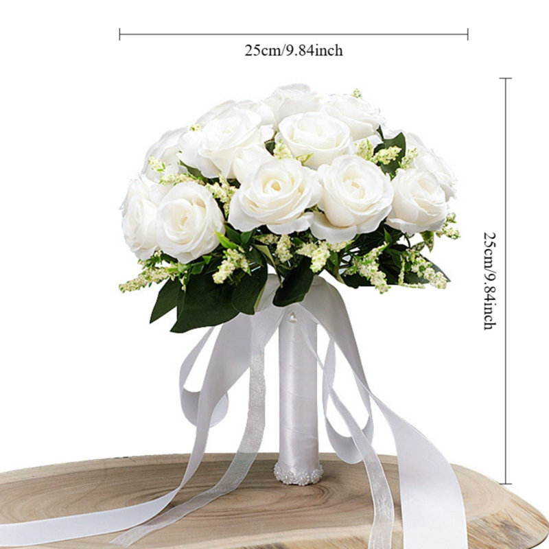 Bouquet de roses et de fleurs artificielles