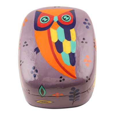 «Dakota Fields Handmade Owl Story» dans une boîte décorative en papier mâché lavande cendrée