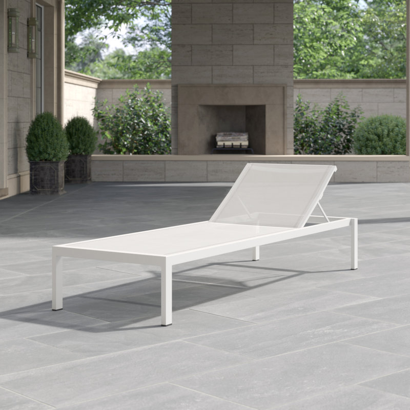 Skiff Outdoor Sun Lounger Single Chaise, White