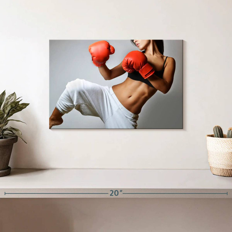 Athlète féminine de Sirick Kickboxing, H 8 po x l 12 po