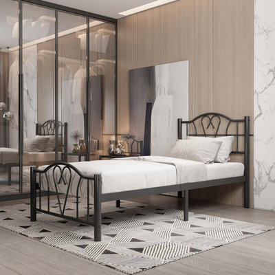 Aliyahna Metal Bed