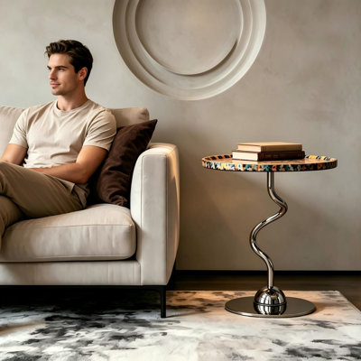 Table d'appoint ronde avec plateau en placage de bois mosaïque coloré, table de chevet moderne avec piètement incurvé en acier inoxydable pour salon