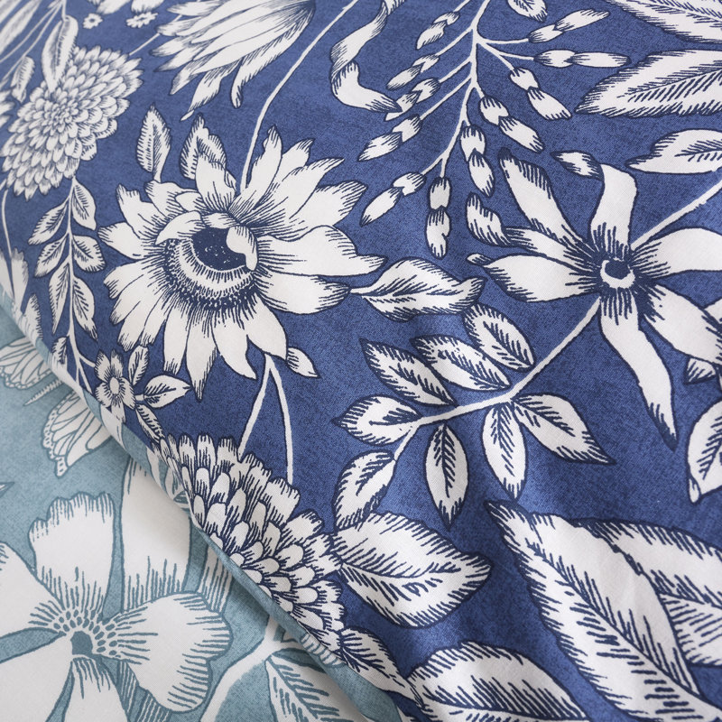 Tapestry 132 TC Reversible Duvet Cover Set, Kingsize - 2 Standard Pillowcases, Blue