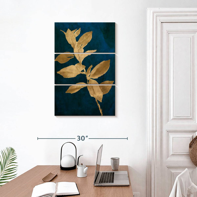 Harnek Gold Leaves On Navy IV