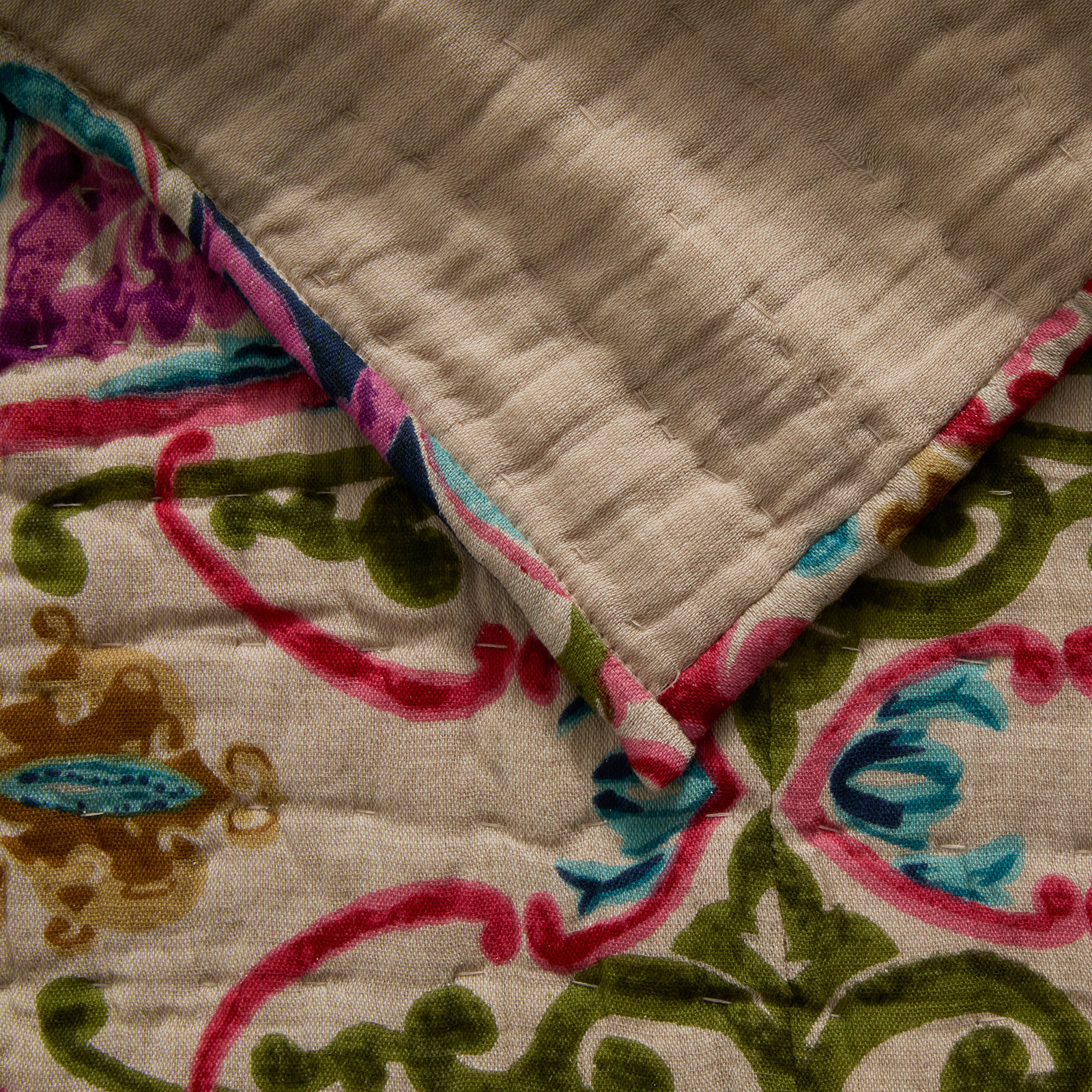 Akita Cotton Quilt, King