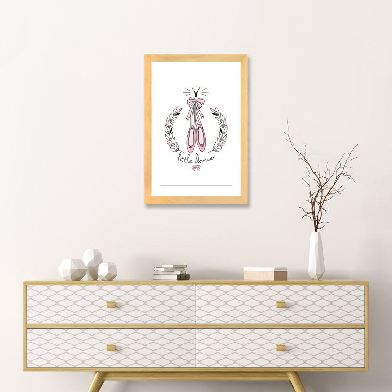 Little Dancer Shoes - impression d'art graphique, H 24 po x l 16 po x P 1 po, Papier avec cadre beige, Blanc