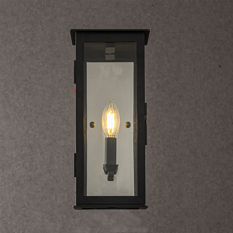 1 lumière H12 po Applique murale d'extérieur noir mat moderne avec capteur de crépuscule à l'aube Simplicity avec abat-jour en verre transparent pour jardin de véranda 				