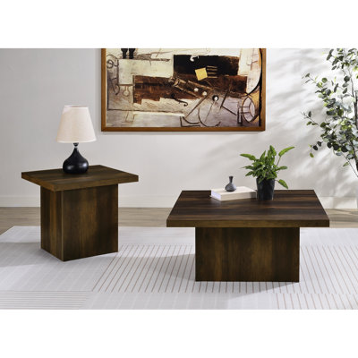 Table basse et d'appoint carrée en bois d'ingénierie avec placage de pin foncé, pour un style moderne et épuré, et un motif de grain naturel.
