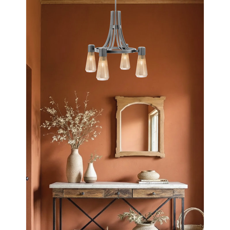 Lustre 4 lumières Everleigh illustré en finition graphite avec verre ambré 4 po